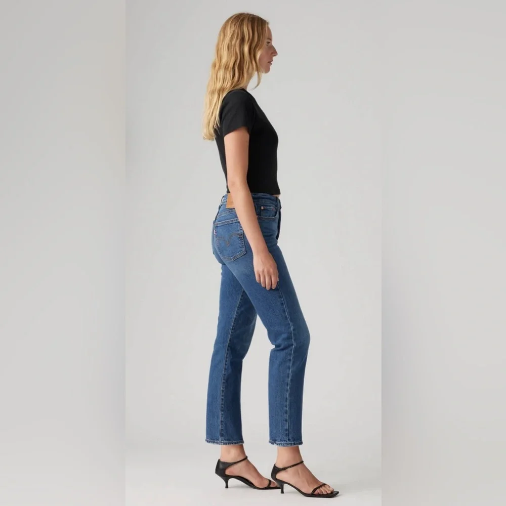 Levi’s Wedgie Jeans  (Premium) – Classic Blue (28) - Picture 5 of 10